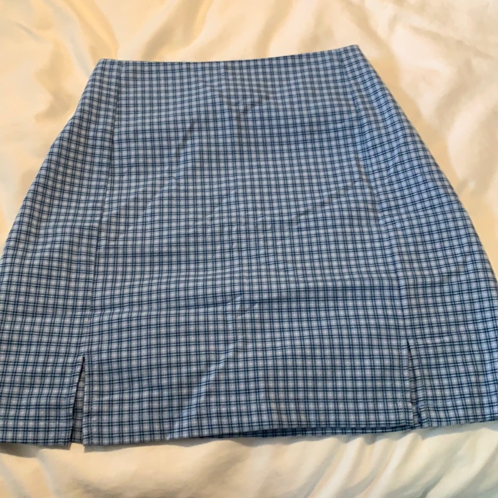 never worn brandy melville cara skirt